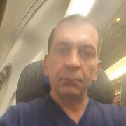  ,   Artur, 52 ,   ,   