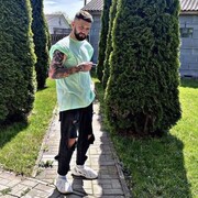  ,   Ilya, 25 ,   ,   , c , 