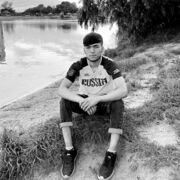  ,  Shohrux, 23