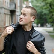  ,   Maks, 37 ,     , c 