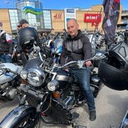  ,   Andrejs, 45 ,     , c 