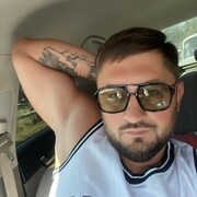   ,   Vegan, 32 ,   ,   