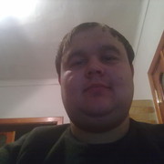  ,  Dima, 28