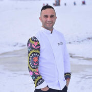  ,   Hakan, 37 ,   ,   