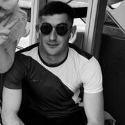   ,  Armen, 29