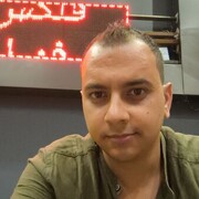  ,   Adel, 32 ,   ,   