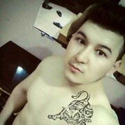  ,  Shoxrux, 32
