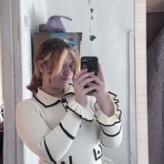  , 