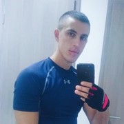  ,  Andrii, 30