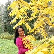  ,   Elena, 32 ,  