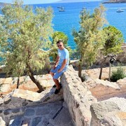  -,   Emre, 32 ,   ,   