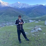  ,  Erik, 24