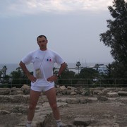  Palais-Bourbon,   Artyom, 49 ,  