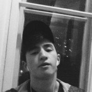 ,   Mario, 25 ,   