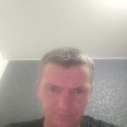  ,  Aleksandar, 40