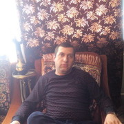 ,  Arkadi, 36