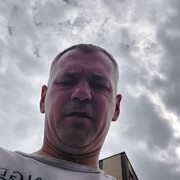   ,  Den, 44