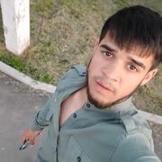  ,  Artur, 27
