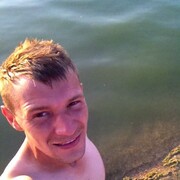  ,  Charlie, 34