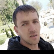  ,   Constantin, 32 ,   ,   
