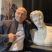  ,  Garry, 46