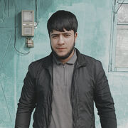  -,  Artur, 20