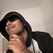  ,   Karan, 24 ,   ,   