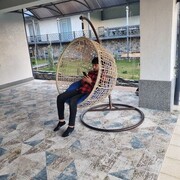  ,  Bek, 32