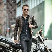  ,  Djon Ohren, 37