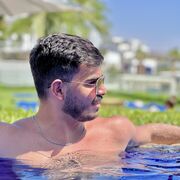  ,  Wessam, 23