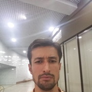  ,  Nazirjon, 42