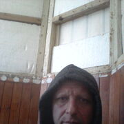  ,   Dan, 44 ,  