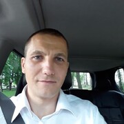  ,  Viktor, 30