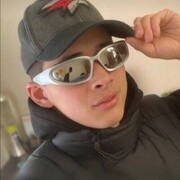  Canary Wharf,   Evgeny, 22 ,   ,   