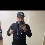  ,  Arman, 44