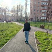  ,  Arman, 29