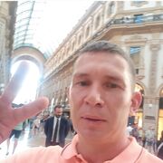  ,  Andrii, 43