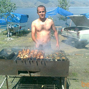  ,  Hayk, 44