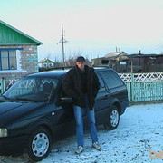  ,   Viktor, 41 ,   