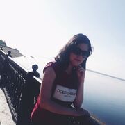  ,   Anastasia, 28 ,  