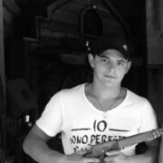  ,   Maksym, 31 ,  