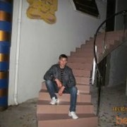  ,   Constantin, 32 ,   