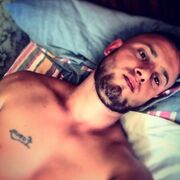  ,  Bax, 25