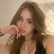 , 