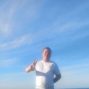  ,  Denis, 35