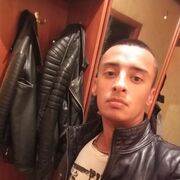  ,   Artur King, 25 ,   c 