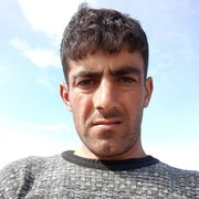  ,  Armen, 35