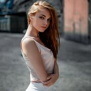  , 