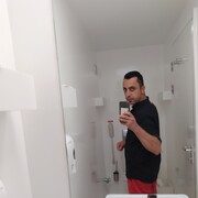  ,  Ali, 39