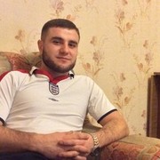  ,   Tudor, 39 ,  